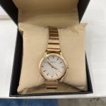 ساعة مدورة ماركة Izimi لون روز جولد