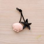 black-star-pink-shell-keychain_01