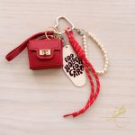 red-bag-with-ropes-keychain_01