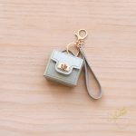 light-blue-bag-keychain_03