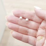 حلق لولو طبيعي مع ابرة فضة اصلي s925 قياس ٦-٧مم