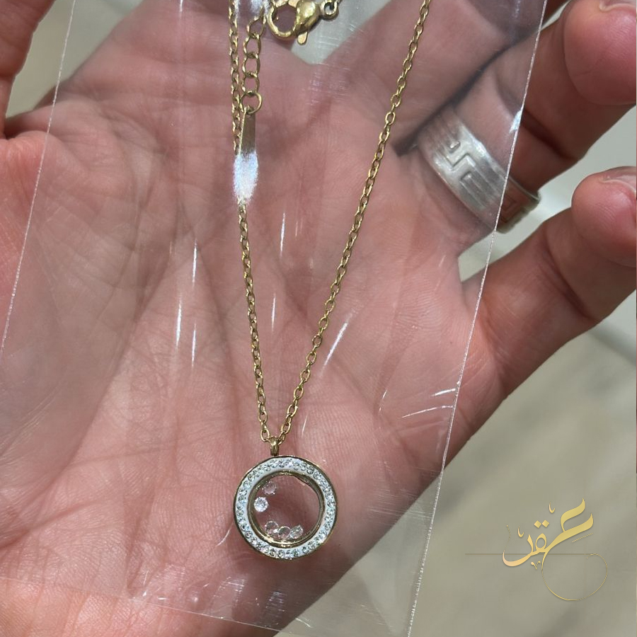stainless-steel-round-frame-with-crystals-necklace_01