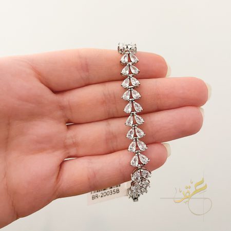 اسوارة البتلات محجرة