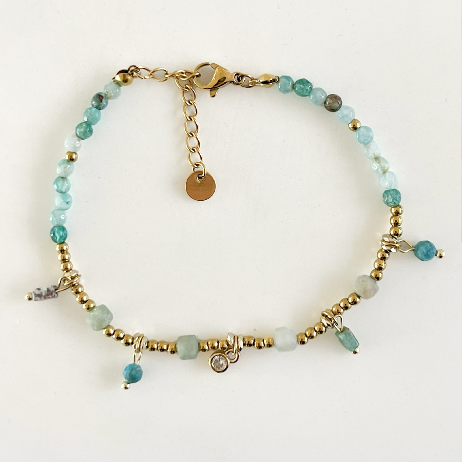 natural-blue-stones-with-gold-bracelet_02